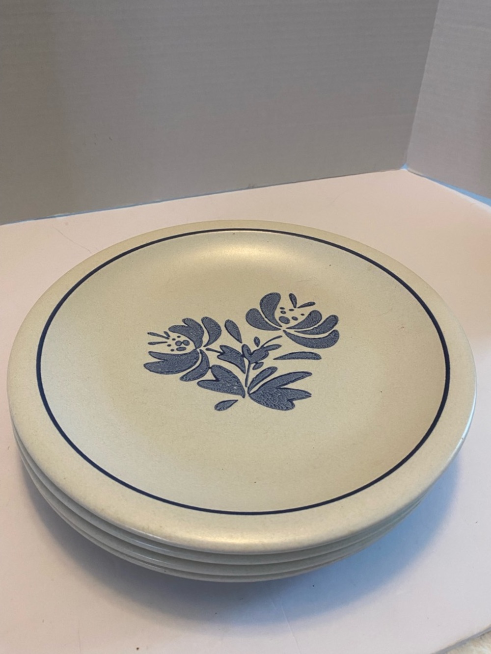 Pfaltzgraff Yorktowne Dinner Plate Blue Flower Made in USA 10 1/4" Vtg Set Of 4 - Picture 10 of 10